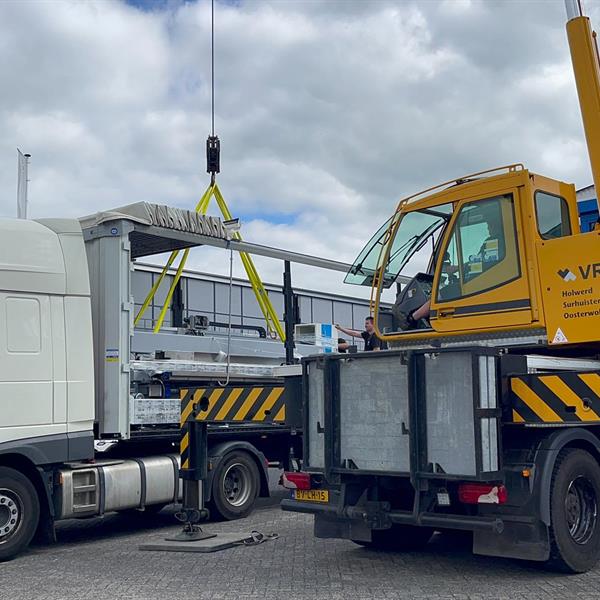 Nieuwe snijtafel | Drachtster Glashandel B.V.